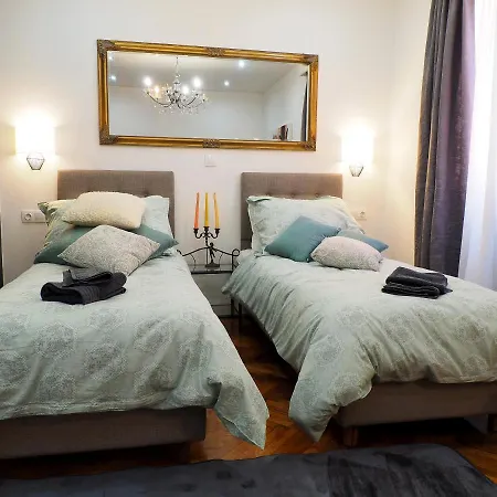 Deluxe Zoya Centar Apartment