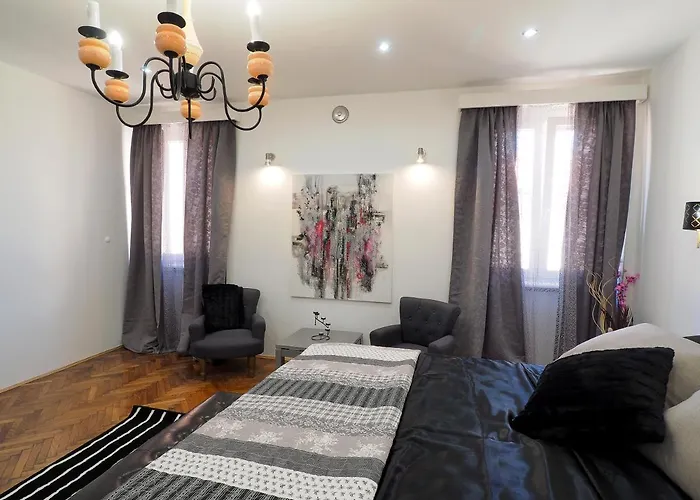 Deluxe Zoya Centar Appartement